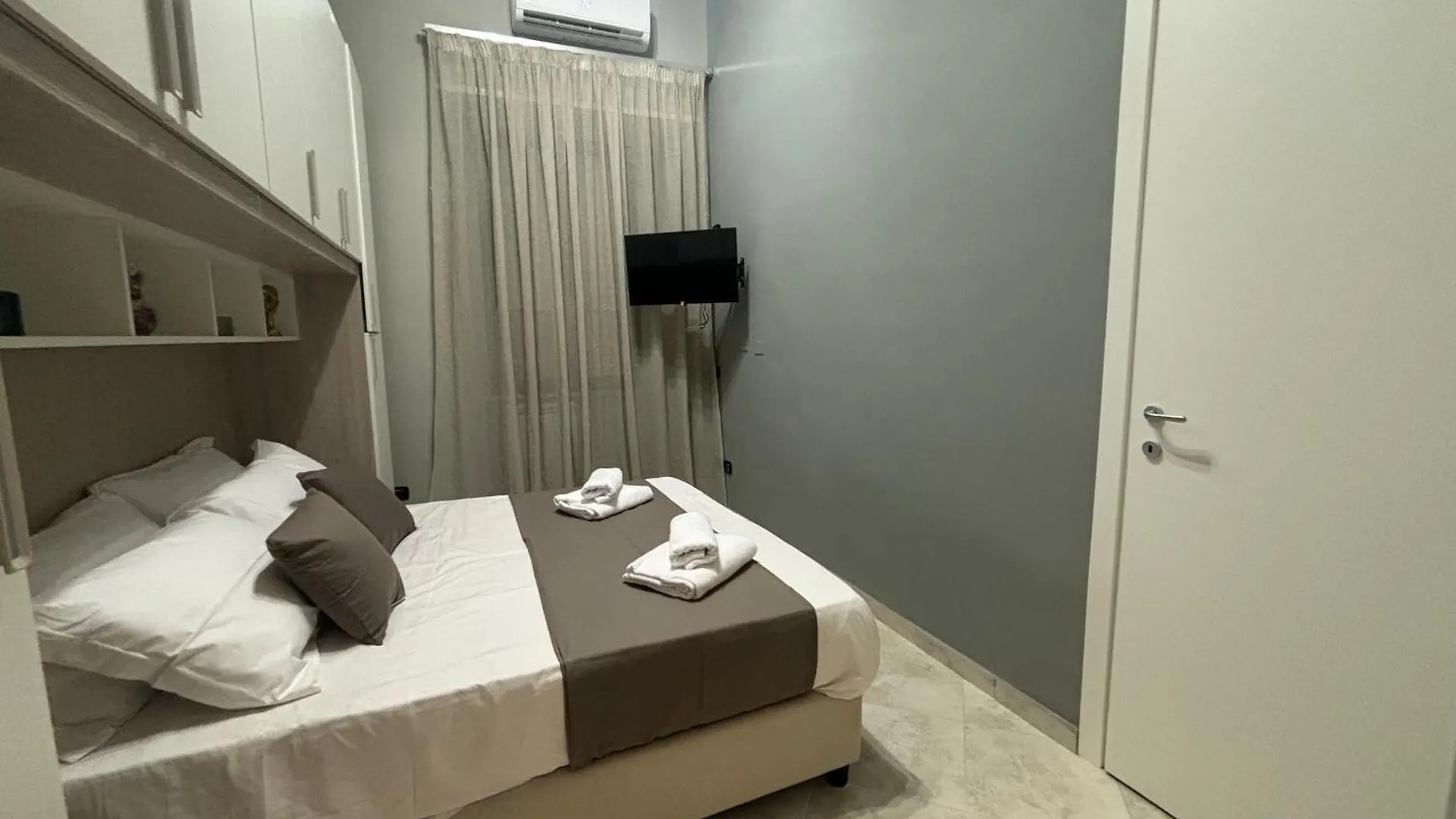 Dimora71 Bed & Breakfast Naples